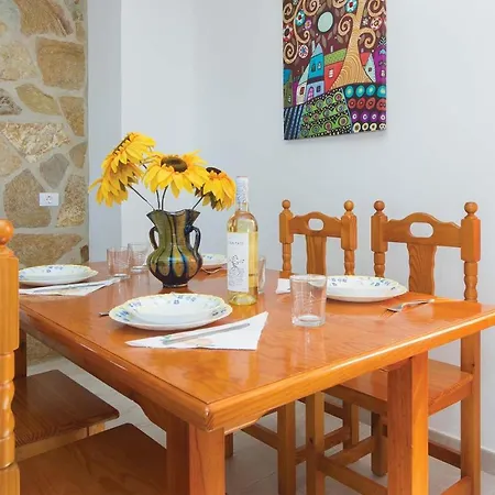 Puerto Del Carmen Sleeps 4 Air Con Wifi Villa *